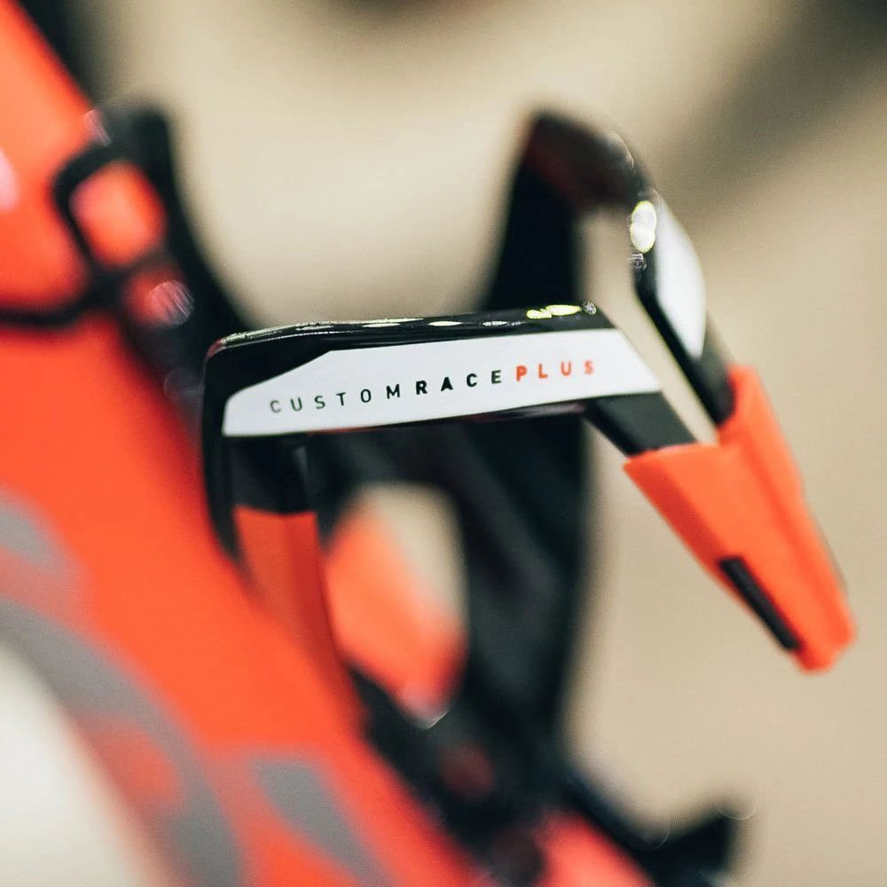 Elite Custom Race Plus Bottle Cage - Black Glossy/blue Graphic 12 Elite Custom Race Plus Bottle Cage - Black Glossy/blue Graphic - Afbeelding 12