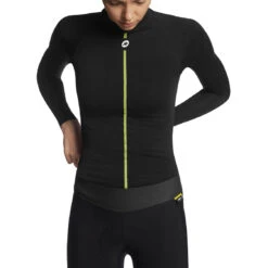 Assos BODY INSULATOR Lente Herfst Skin Layer Dames Hemd Met Korte Mouwen - BlackSeries -Fiets Verkoop assos body insulator womens spring fall long sleeve skin layer undershirt blackseries 4 1489033