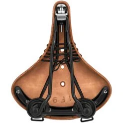 BROOKS ENGLAND Brooks B67 Softened Short Bend Leather Saddle - Dark Tan -Fiets Verkoop brooks b67 softened short bend leather saddle dark tan 4 1327574