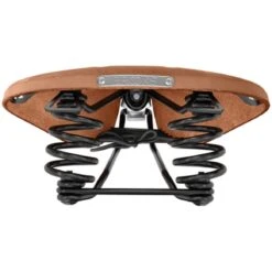 BROOKS ENGLAND Brooks B67 Softened Short Bend Leather Saddle - Dark Tan -Fiets Verkoop brooks b67 softened short bend leather saddle dark tan 5 1327573