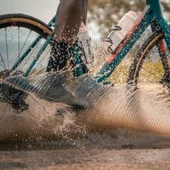 Elite Prism Carbon Bottle Cage - Right - Glossy / Gold White 7 Elite Prism Carbon Bottle Cage - Right - Glossy / Gold White -Fiets Verkoop elite prism carbon bottle cage right glossy gold white 21 1116865