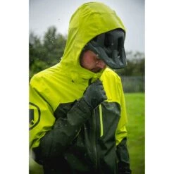 Endura SingleTrack Waterdichte Overall - Zwart -Fiets Verkoop endura singletrack one piece waterproof rain suit blueberry 7 1507587