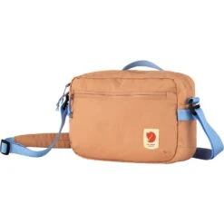 FJÄLLRÄVEN Fjällräven High Coast Crossbody Tas - 3L - Peach Sand -Fiets Verkoop fjaellraeven high coast crossbody bag peach sand 1 1505810