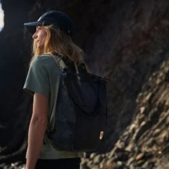 FJÄLLRÄVEN Fjällräven High Coast Totepack Tas / Rugzak - 23L - Peach Sand 30 FJÄLLRÄVEN Fjällräven High Coast Totepack Tas / Rugzak - 23L - Peach Sand -Fiets Verkoop fjaellraeven high coast totepack peach sand 6 1419835
