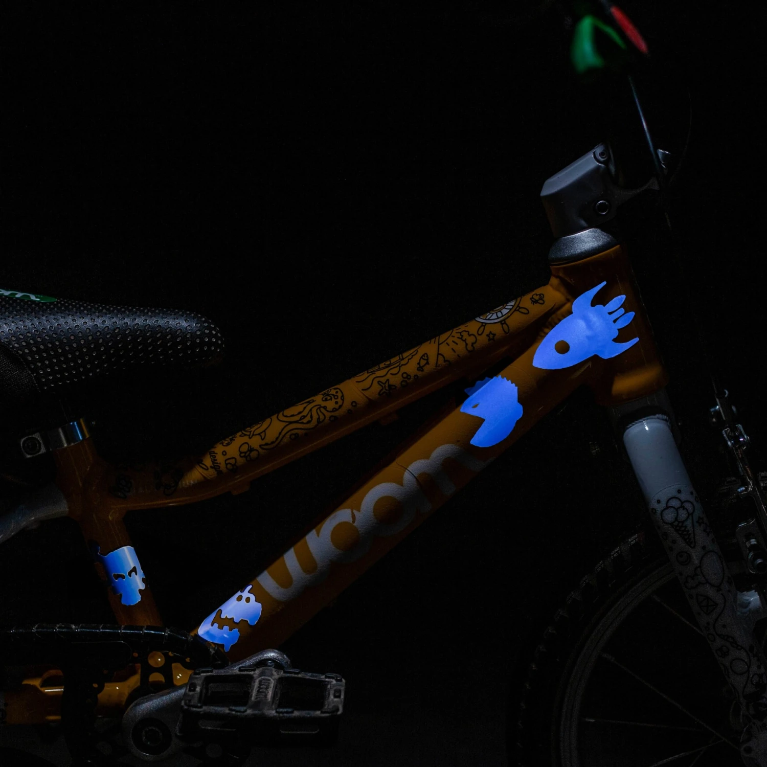 Rie:sel Design Re:flex Kids Reflecterende Sticker - Forms Orange 3 Rie:sel Design Re:flex Kids Reflecterende Sticker - Forms Orange - Afbeelding 3