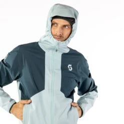 SCOTT Explorair Light Dryo 2.5L Jas - Black/fir Green -Fiets Verkoop scott explorair light dryo 2 1548292